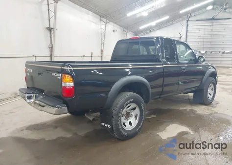 2003 Toyota Tacoma z USA, uszkodzony, nr VIN 5TEWM72N73Z304530